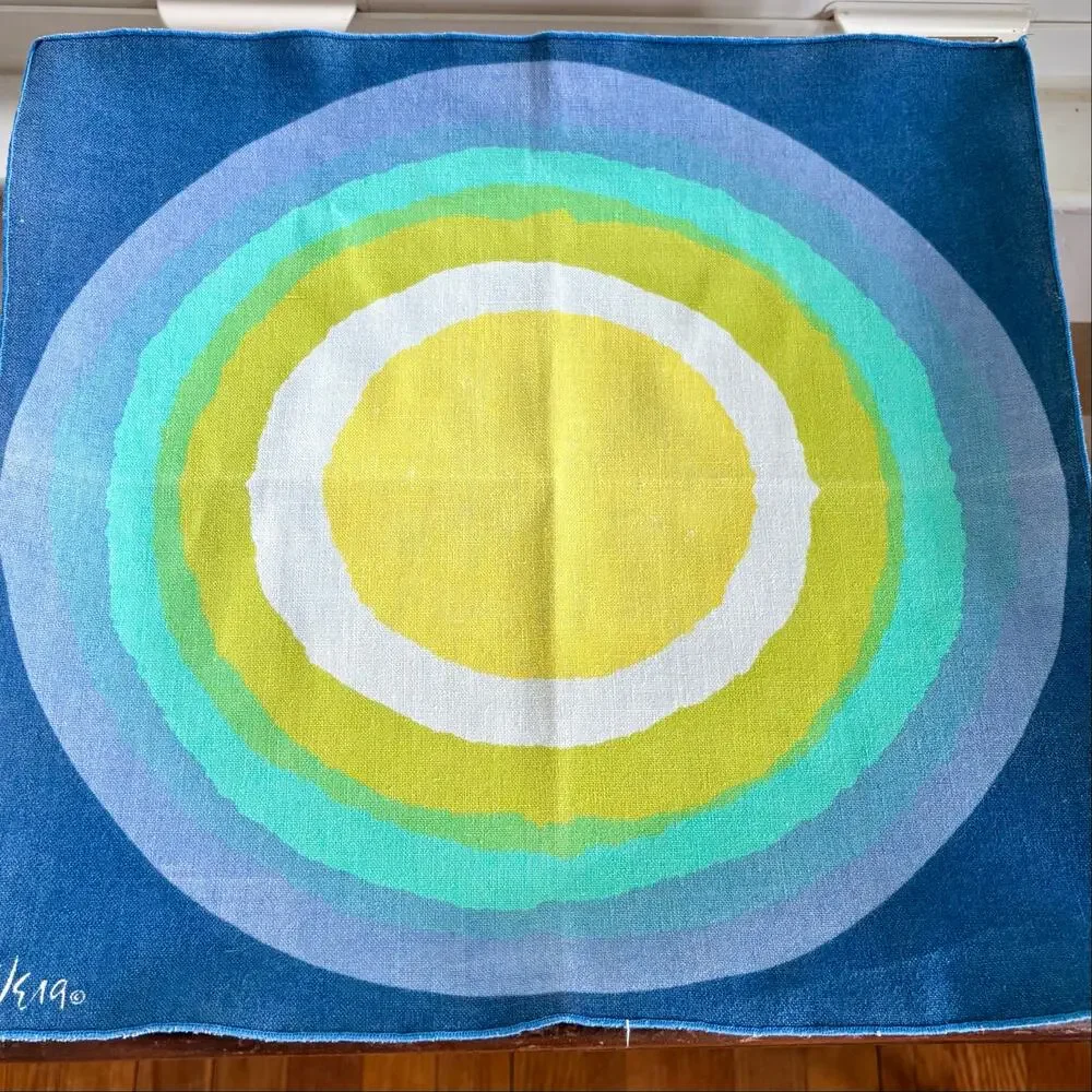 Vintage Vera Neumann Mod Circle Napkin, Signed 1970s Table Linen